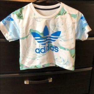 Short sleeve crop top